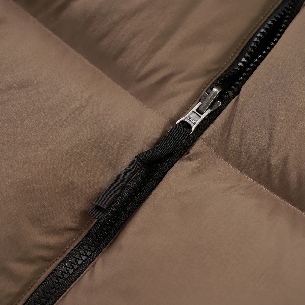 經典1996男款棕色DWR防潑水羽絨外套｜3C8DDHL