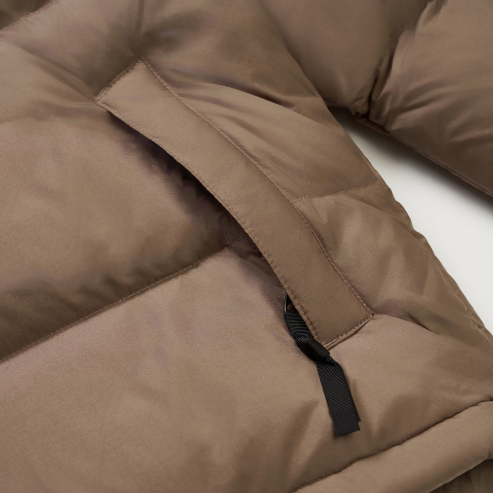 經典1996男款棕色DWR防潑水羽絨外套｜3C8DDHL