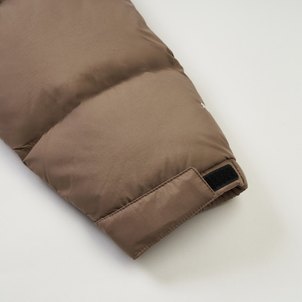 經典1996男款棕色DWR防潑水羽絨外套｜3C8DDHL