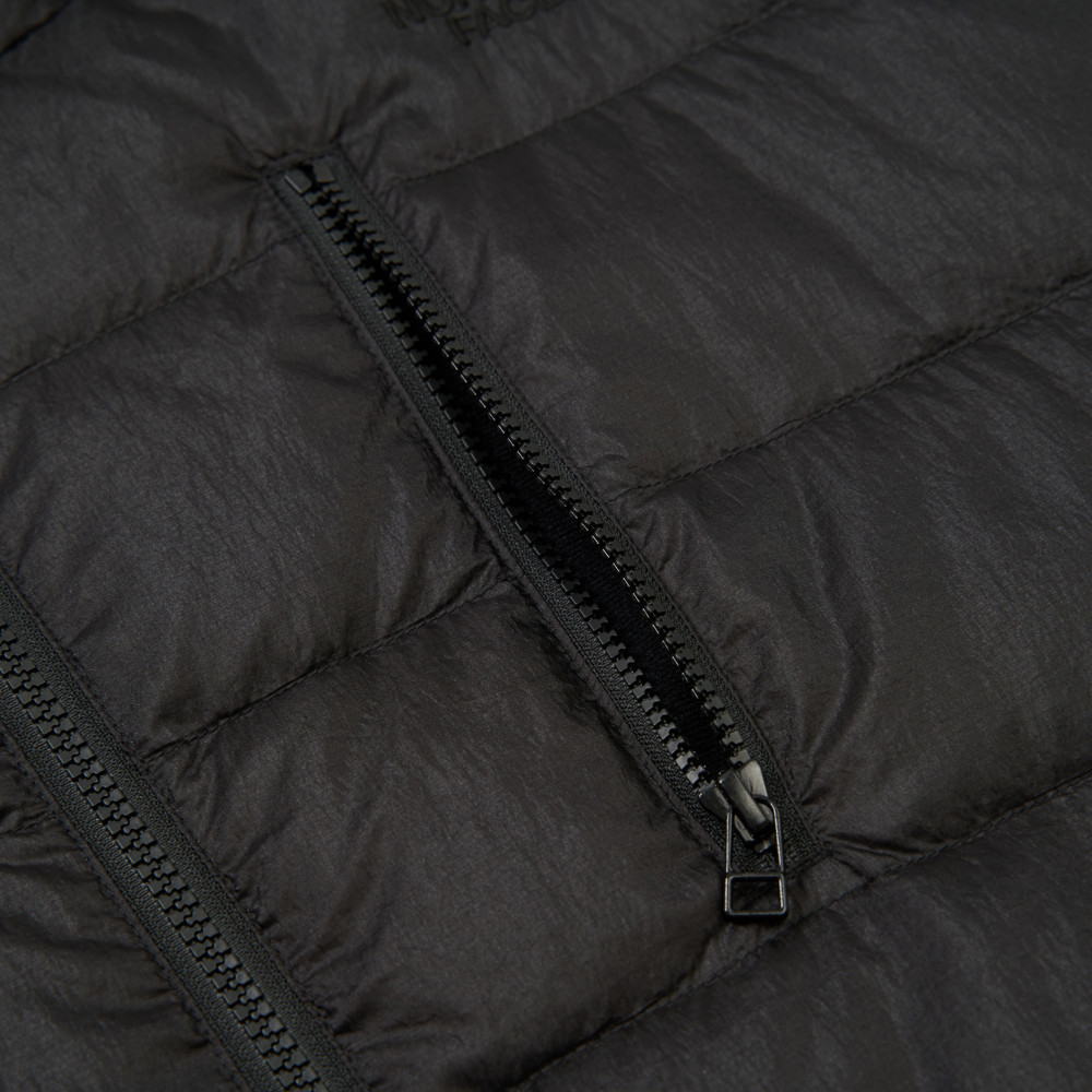 UE男款黑色DWR防潑水羽絨外套｜8E5ZJK3