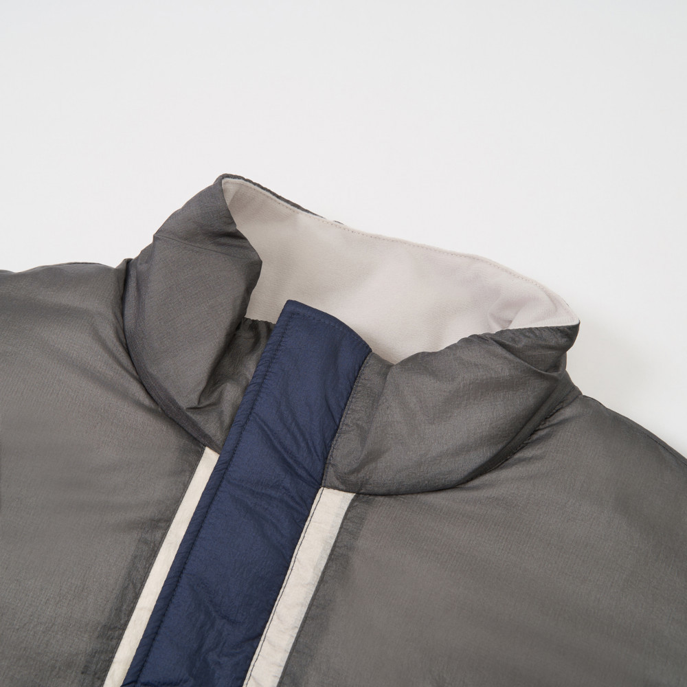 UE男女款灰藍拼接DWR防潑水羽絨外套｜8E6JEIV