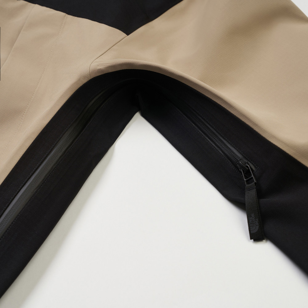 UE男款棕色DRYVENT防水衝鋒衣｜8E5YDHO