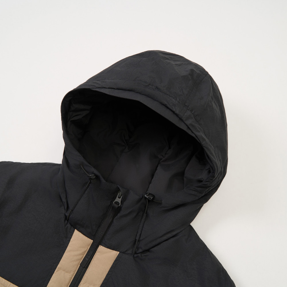 UE女款米黑拼接長版連帽外套｜8E7AEB4