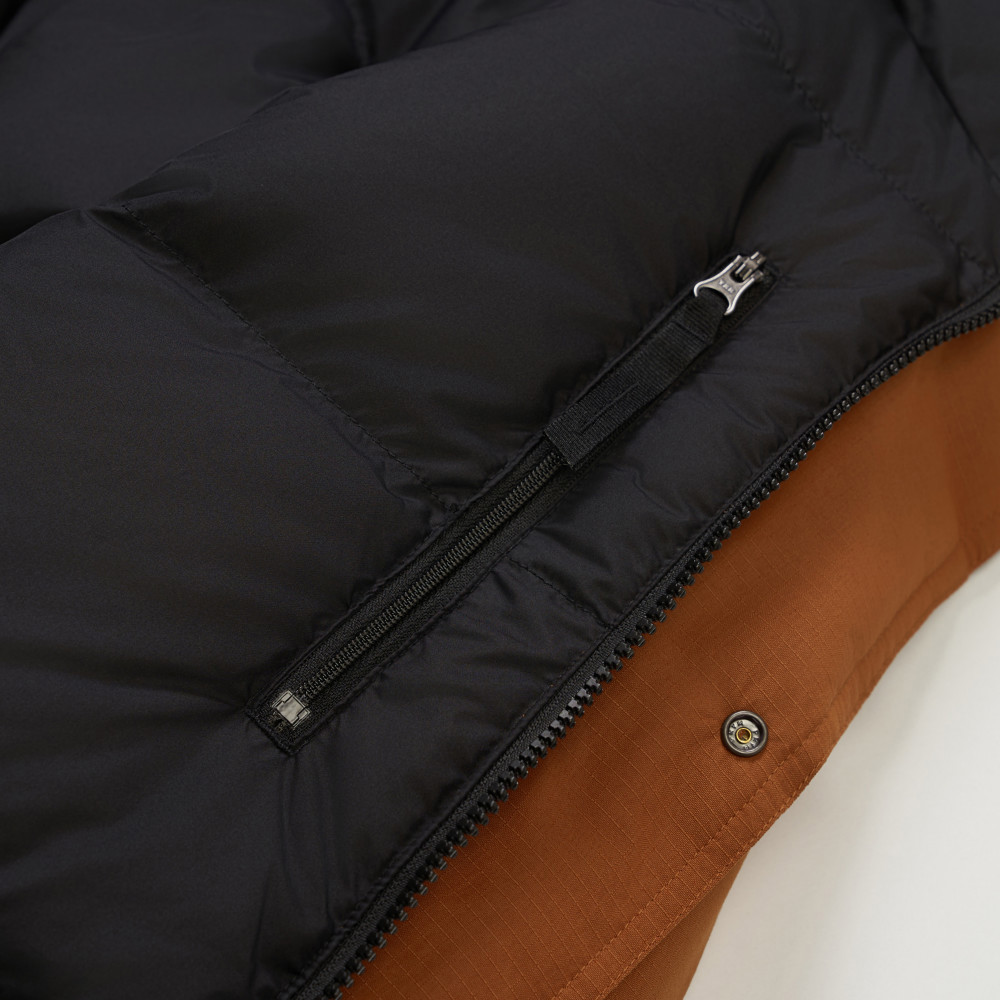 The North Face北面男款橘色DRYVENT防水羽絨外套｜8FGHC79