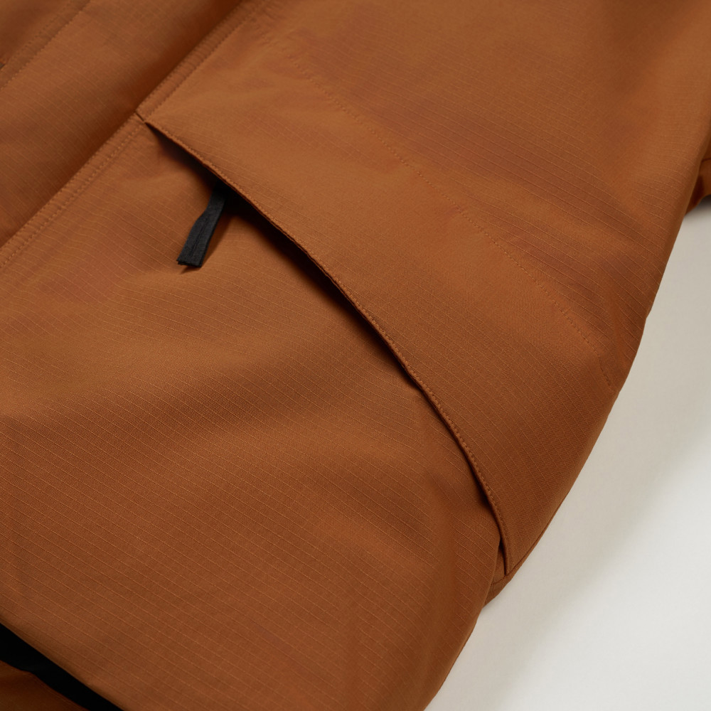 The North Face北面男款橘色DRYVENT防水羽絨外套｜8FGHC79