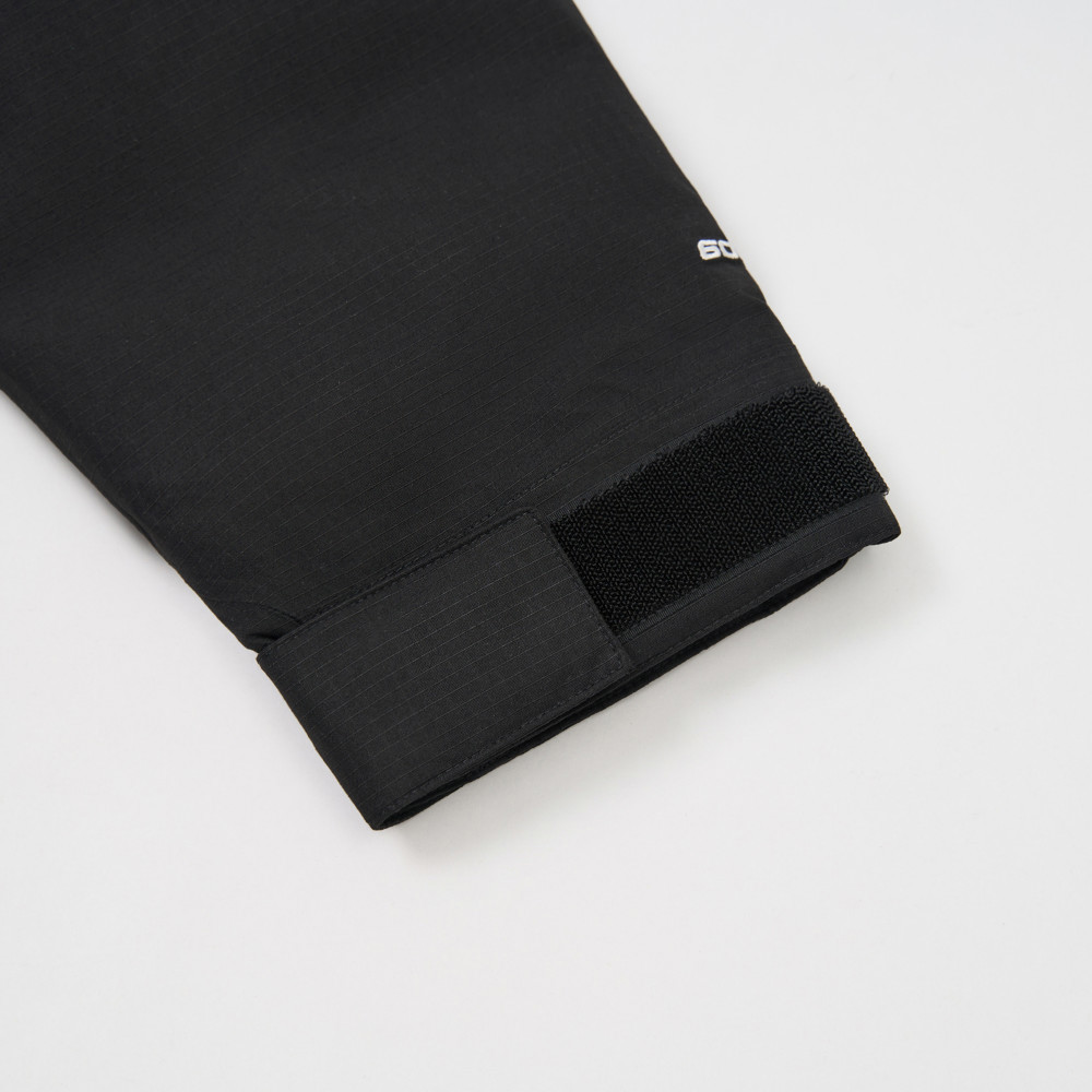 The North Face北面男款黑色DRYVENT防水羽絨外套｜8FGHJK3