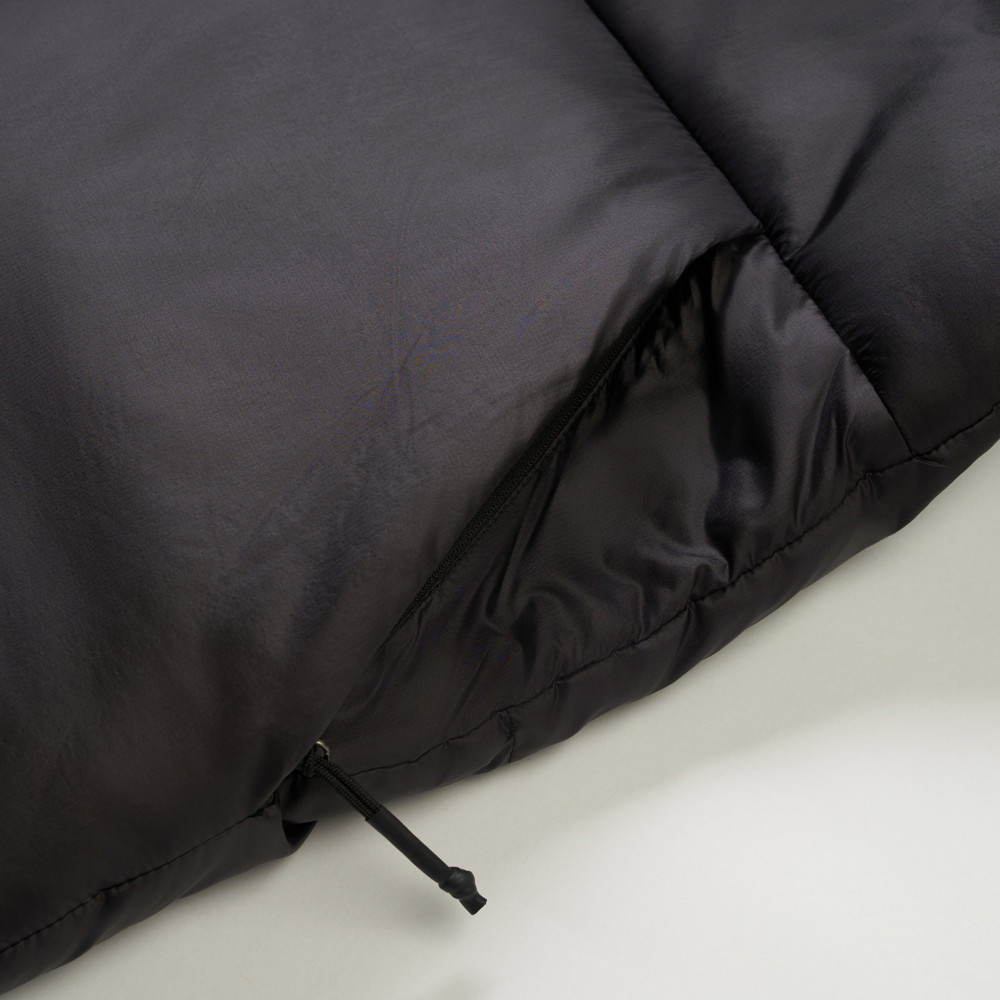 The North Face北面男女款黑色DWR防潑水羽絨外套｜8DQBJK3