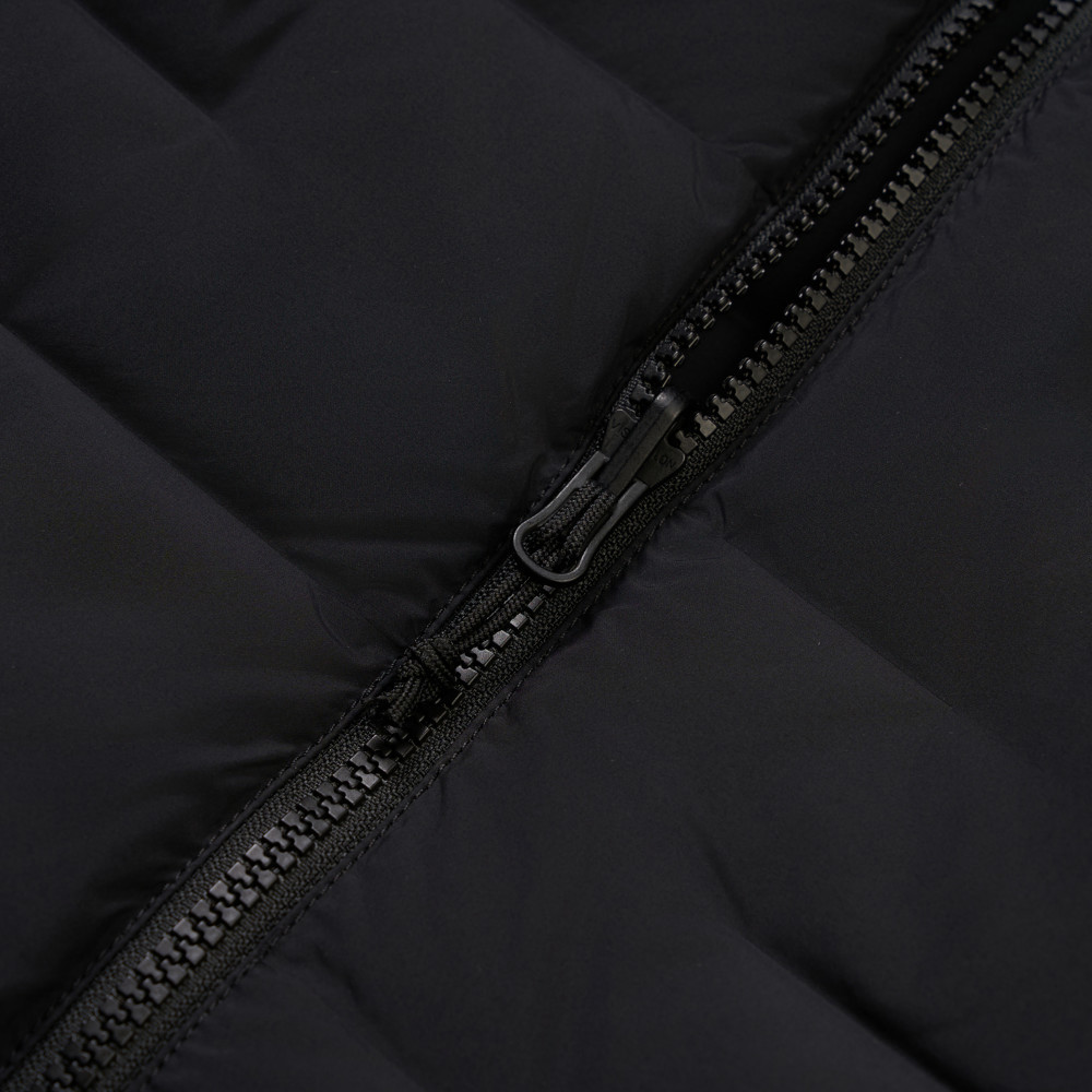 The North Face北面女款黑色DWR防潑水羽絨外套｜8DX6JK3