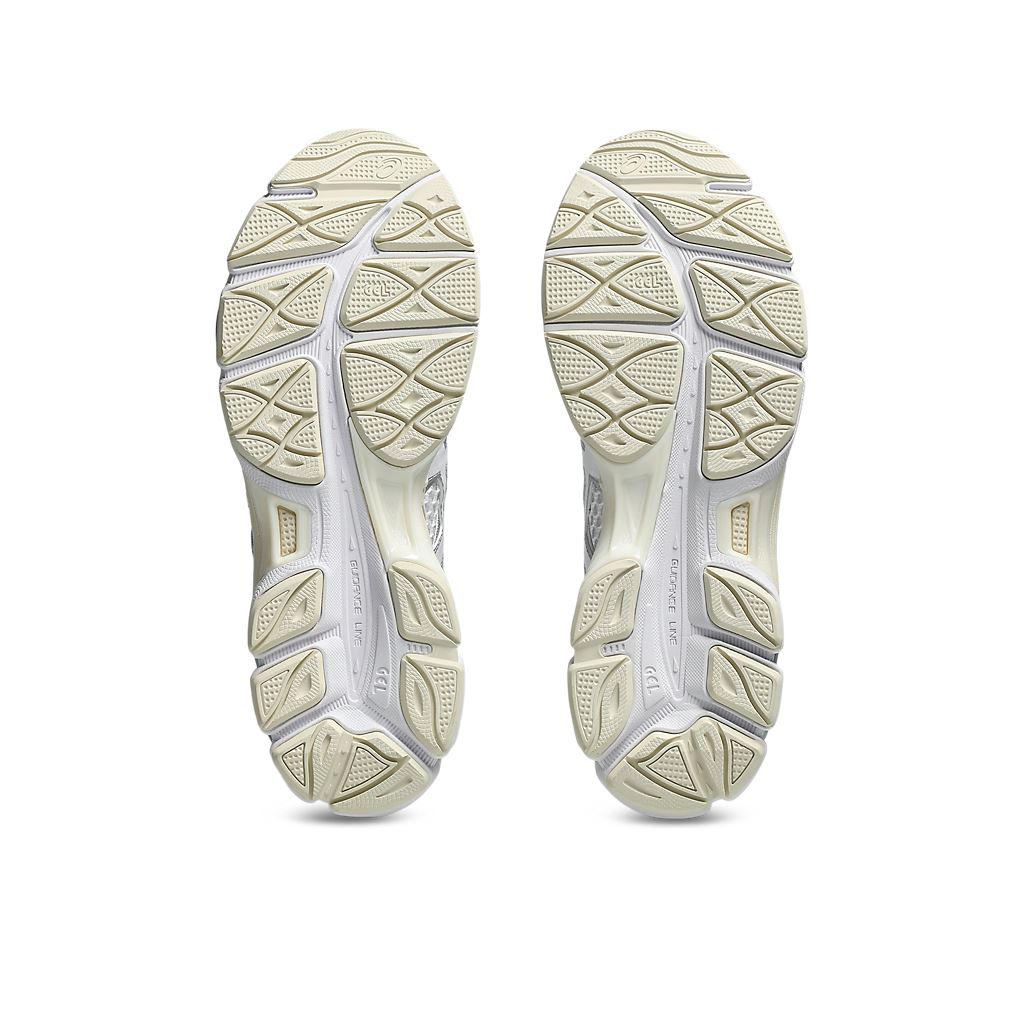 GEL-CUMULUS 16 男女中性款  運動休閒鞋 1203A733-102