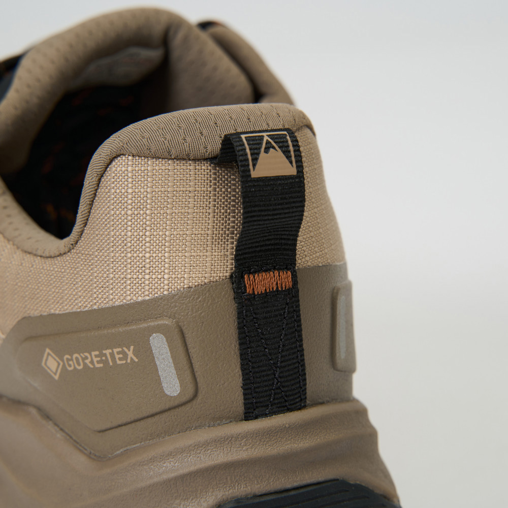 The North Face北面男款棕色GORE-TEX專業防水登山鞋｜8AEGC89