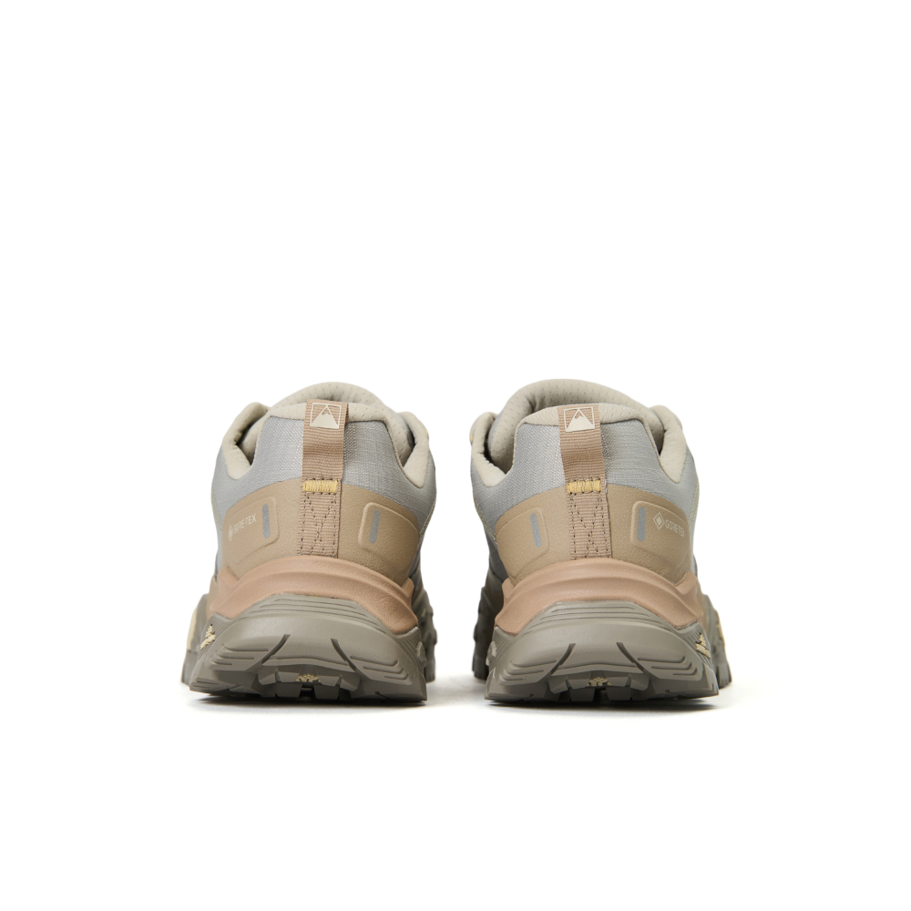 The North Face北面女款灰色GORE-TEX專業防水登山鞋｜8AEHC8R