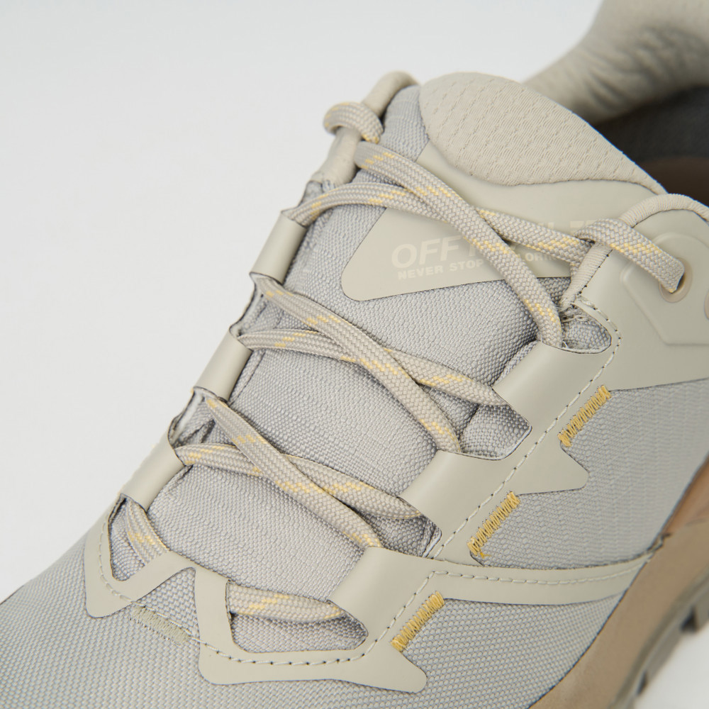 The North Face北面女款灰色GORE-TEX專業防水登山鞋｜8AEHC8R