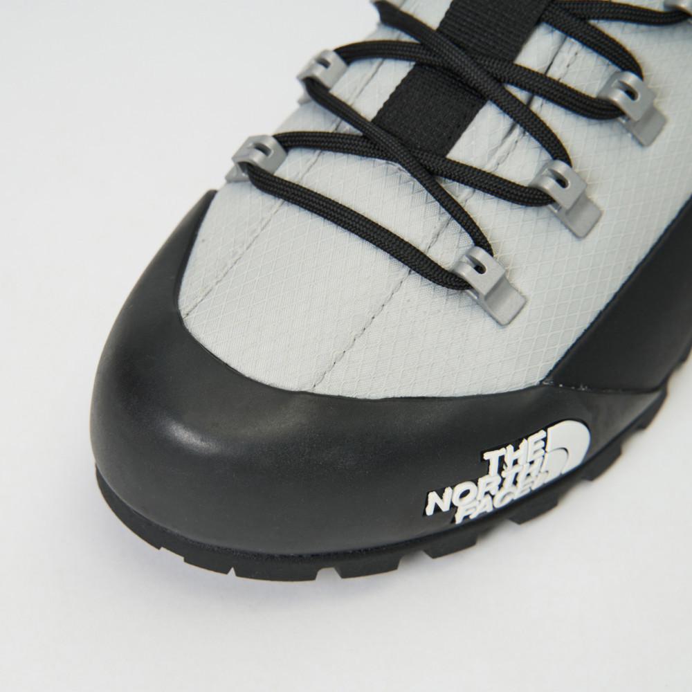 The North Face北面男女款灰色GORE-TEX專業防水靴子｜8D95C4F