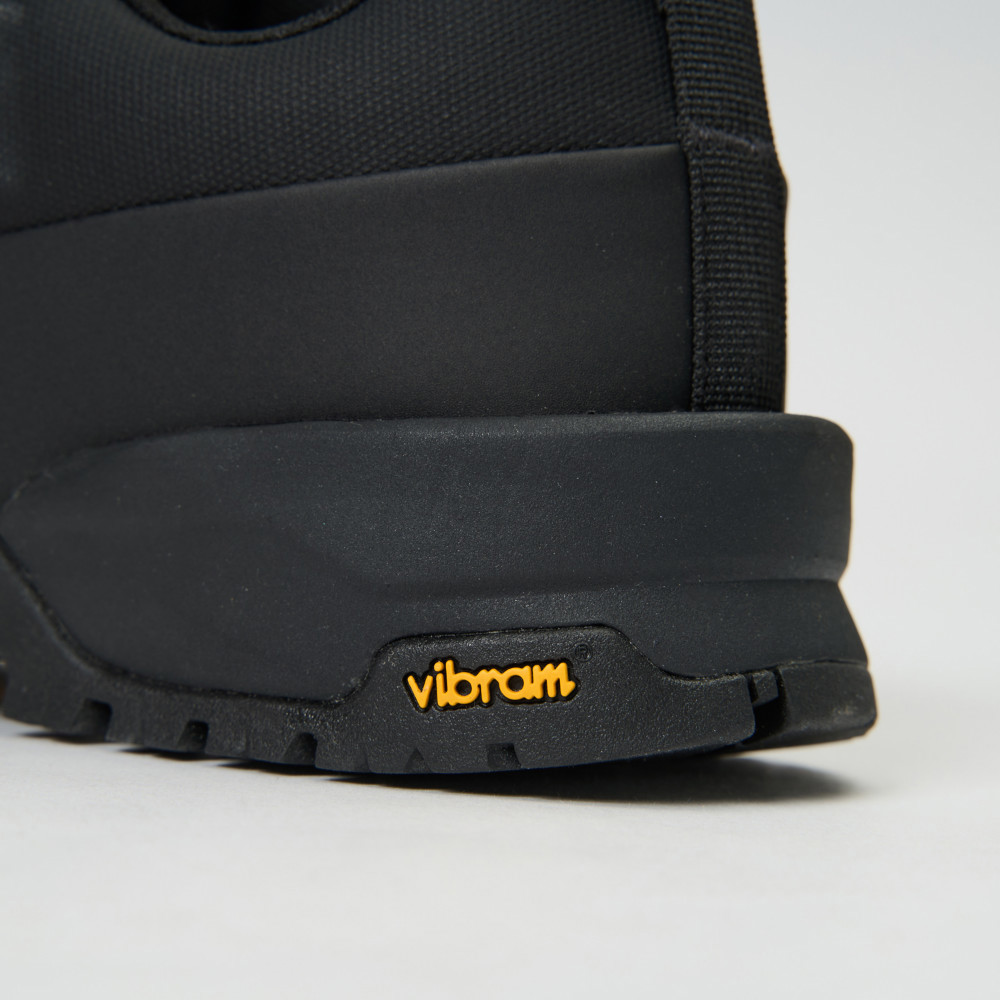 The North Face北面男女款黑色GORE-TEX專業防水靴子｜8D95KX7