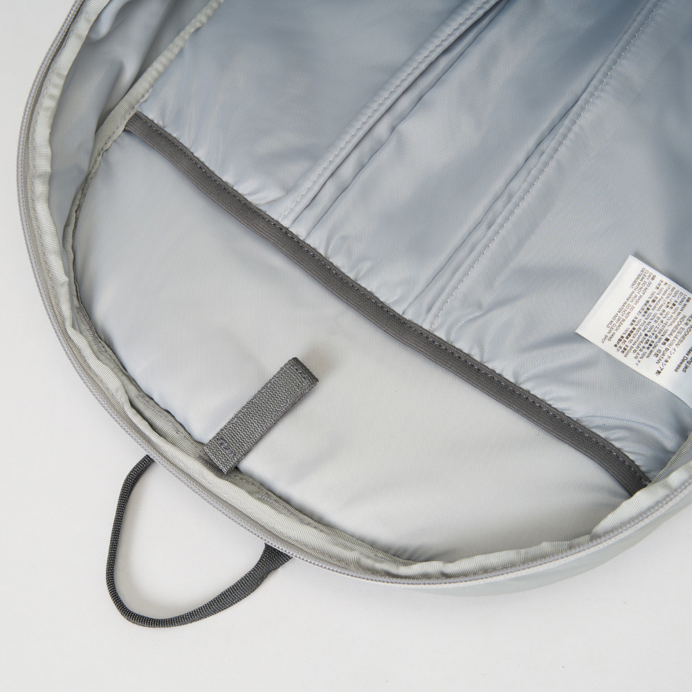 The North Face北面男女款灰色舒適背負休閒後背包｜8E9ZRO5