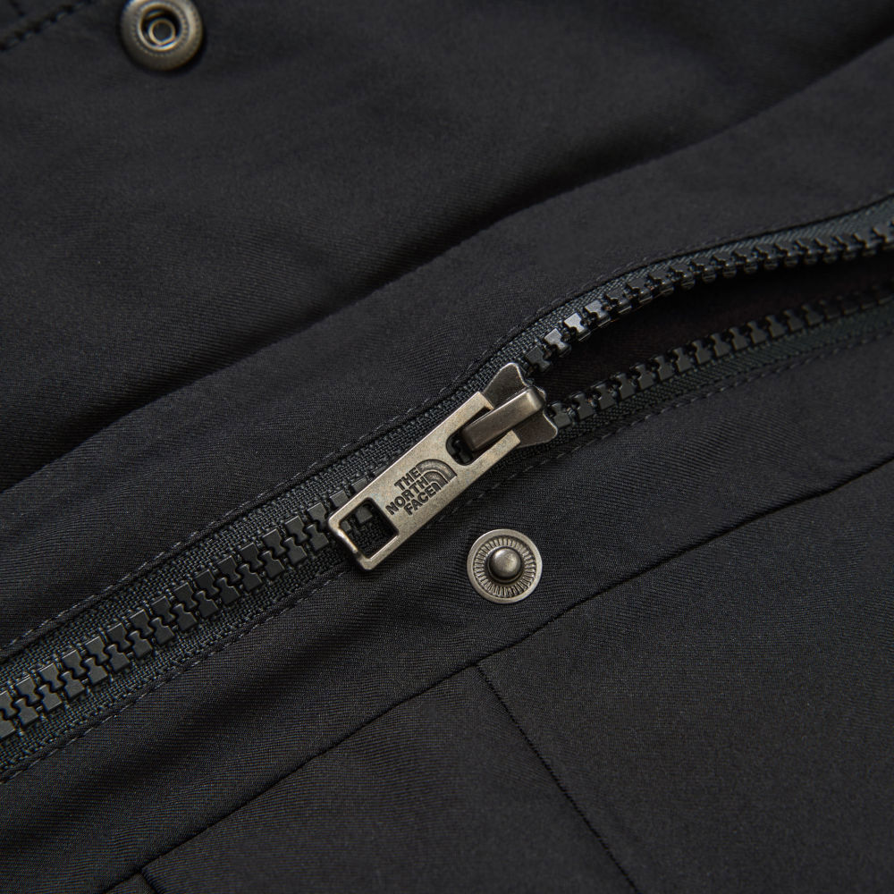 The North Face北面女款黑色DRYVENT防水羽絨外套｜83SV4H0