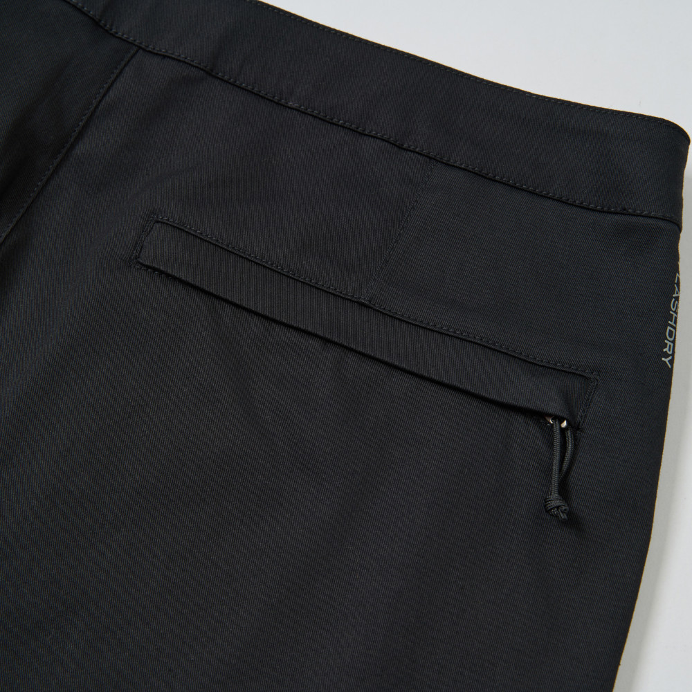 【限時搶購】男款黑色FLASHDRY速乾休閒長褲｜8AHEJK3