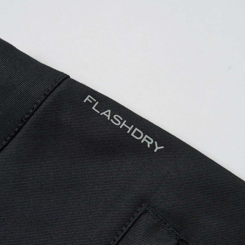 【限時搶購】男款黑色FLASHDRY速乾休閒長褲｜8AHEJK3