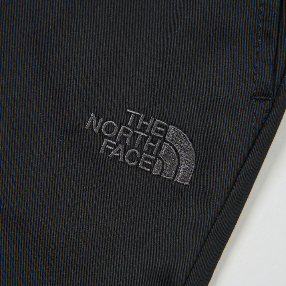 【限時搶購】男款黑色FLASHDRY速乾休閒長褲｜8AHEJK3