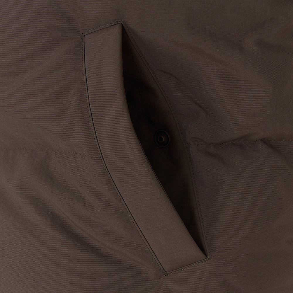 MLB 背後大Logo羽絨背心  Varsity系列 波士頓紅襪隊 (3ADVV0156-43BRS)