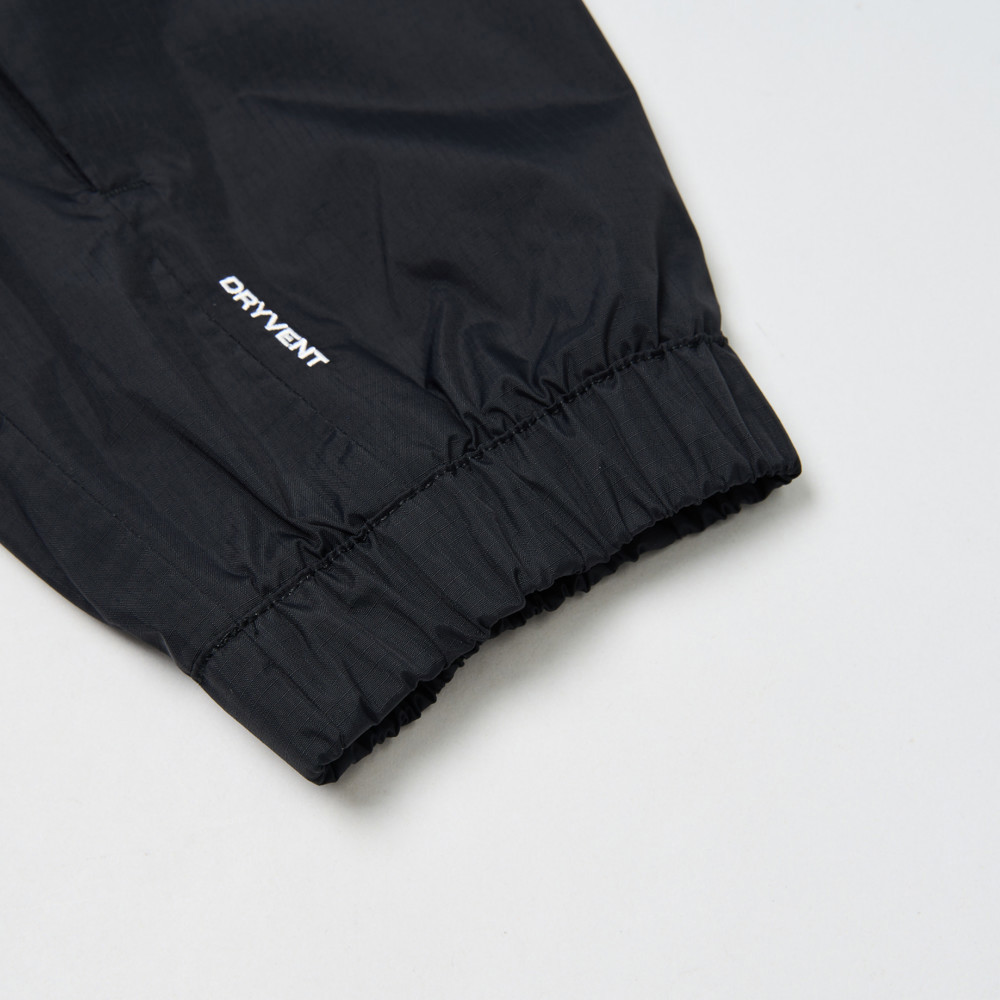 男款黑色DRYVENT防水衝鋒衣｜82VM4H0