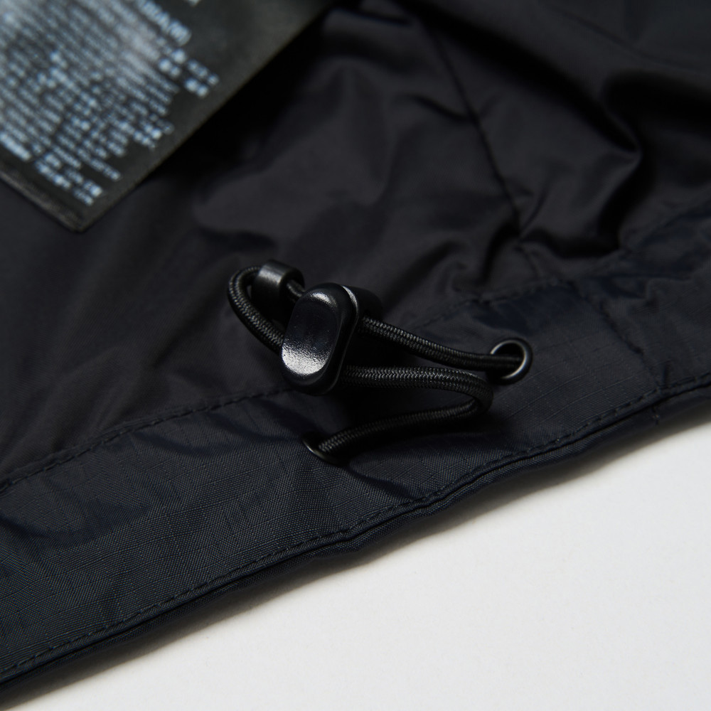 男款黑色DRYVENT防水衝鋒衣｜82VM4H0