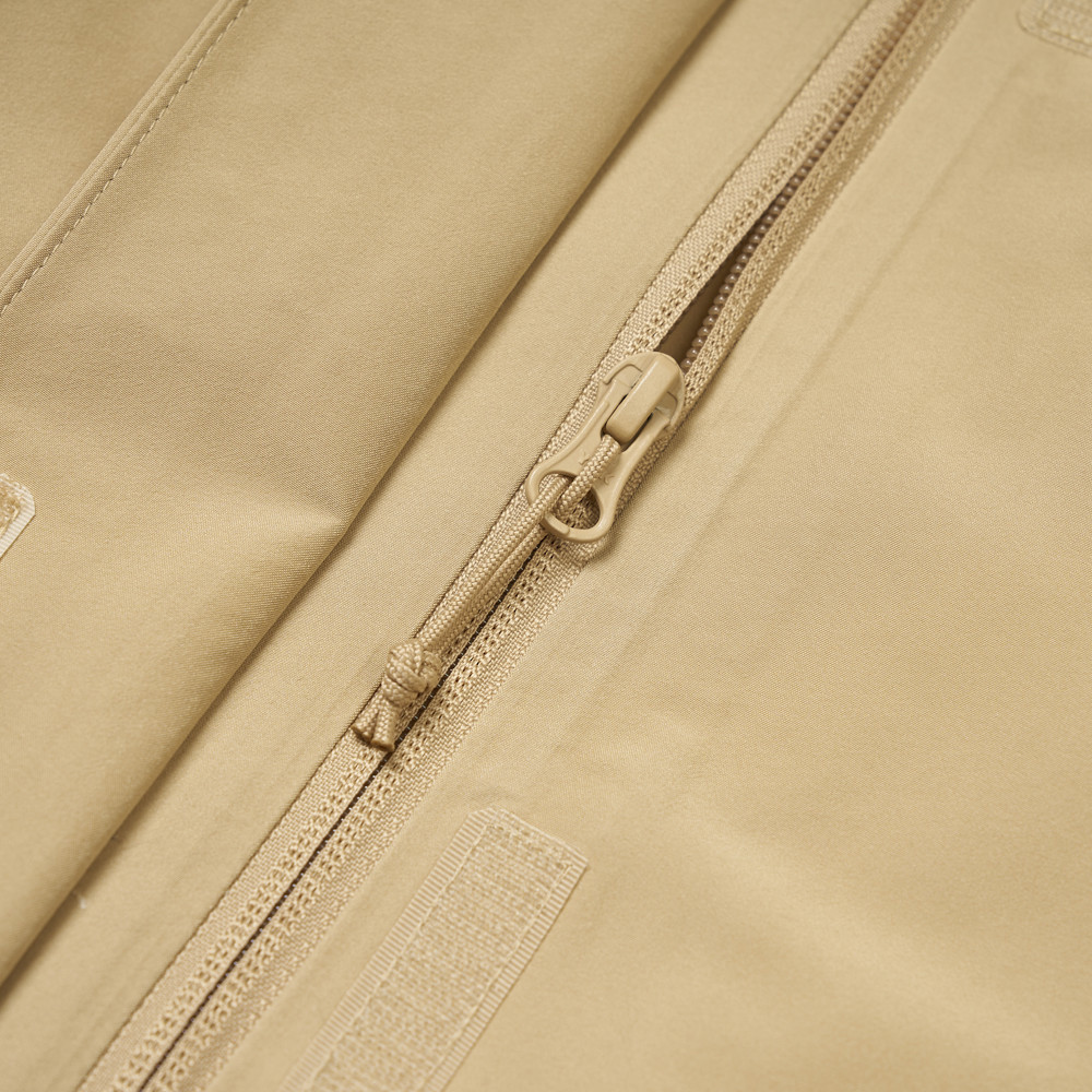 女款卡其色FUTURELIGHT防水納米殼羽絨內裡三合一外套｜8EQQLK5