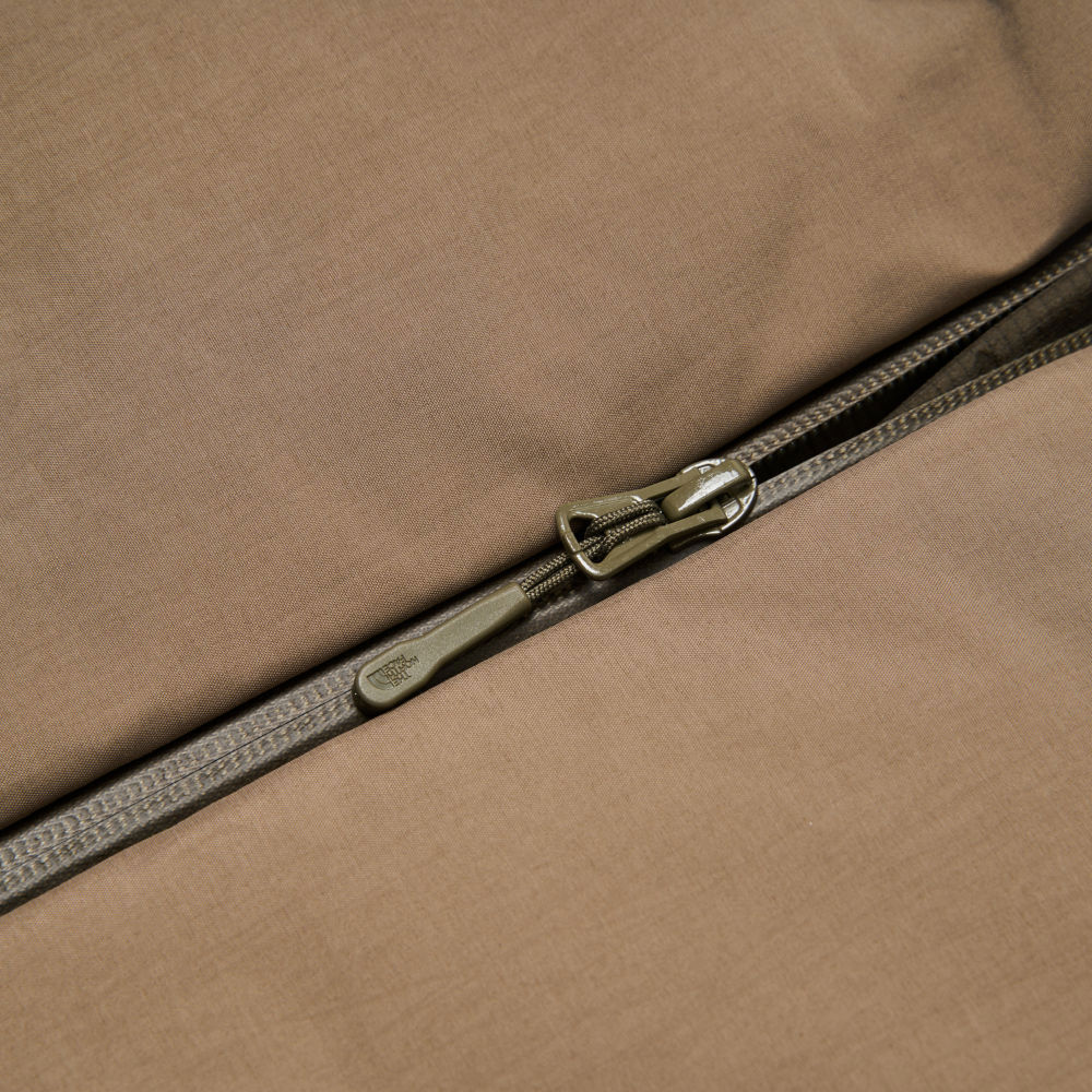 UE男款棕色DRYVENT防水羽絨外套｜8A86E92