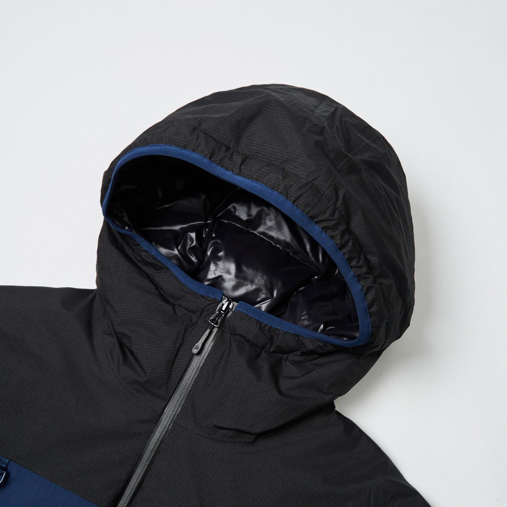 UE男款藍色DRYVENT防水羽絨外套｜8A8692H