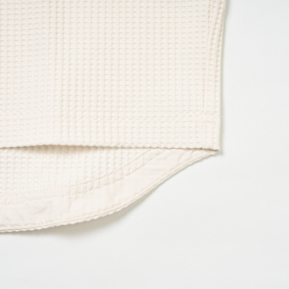 UE男款米白色長袖上衣｜8E1WQLI