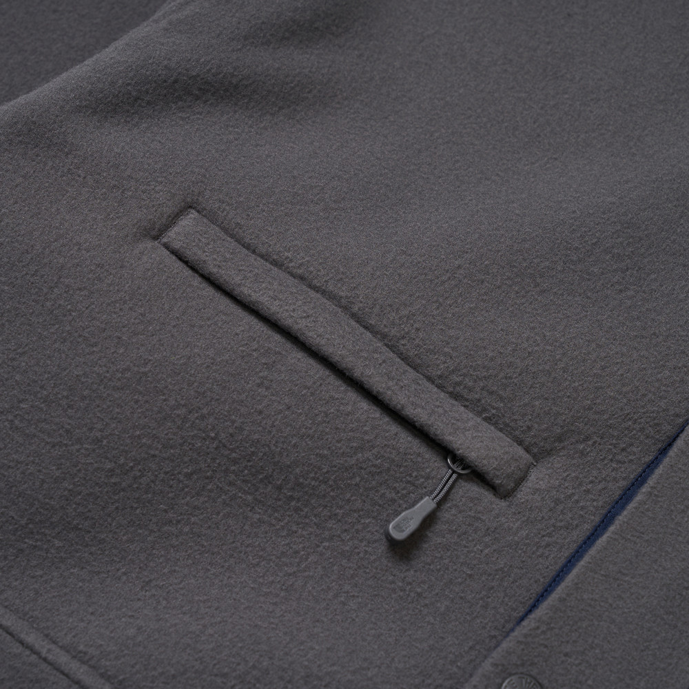 UE男款灰色長袖上衣｜8E1XRHI