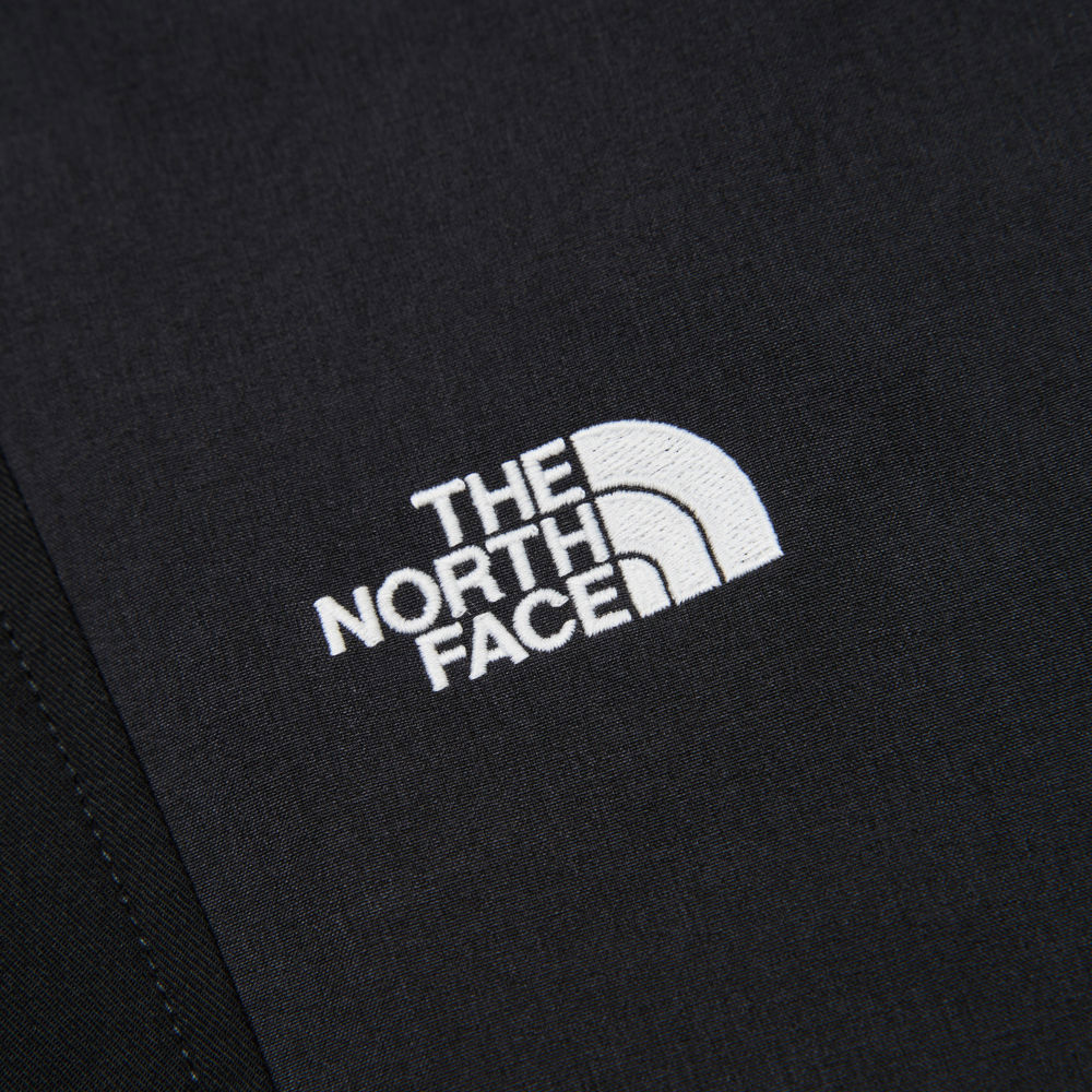 UE女款黑色DWR防潑水休閒長褲｜8E2QJK3