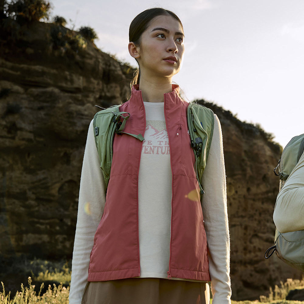 女款石墨烯微暖輕量背心(A1VE2504W黏土紅/石墨烯/保暖背心/樂遊戶外/保暖舒適)