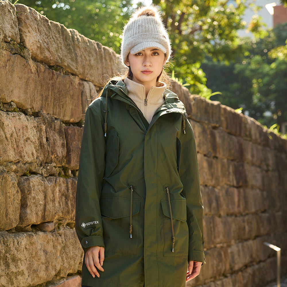 女款都會休閒長版GORE-TEX+保暖羽絨二件式外套(A2GT2517W軍綠/防水/防風/透氣/旅遊/禦寒)