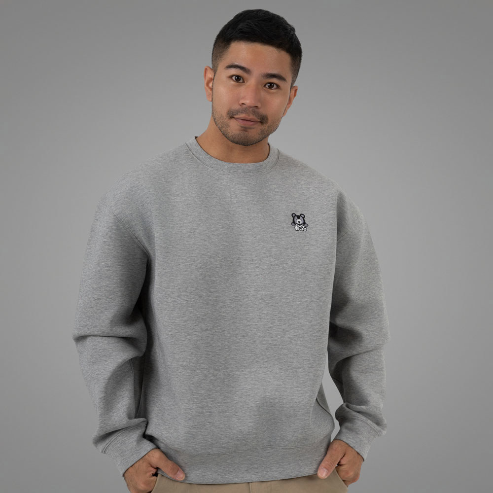 【山林同萌系列】黑熊刺繡大學TEE花灰款(男女適穿)