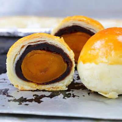 【白鵝山腳】酥皮經典組合A (牛肉酥、蛋黃酥各6入)12入/盒 PW2551 (請備註到貨日)-廠商直送