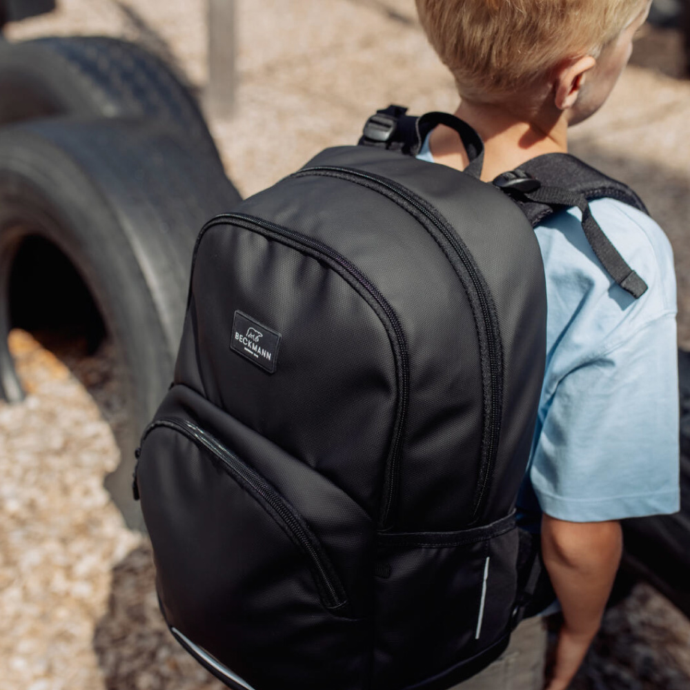 Sport Junior 護脊書包 30L - 消光黑