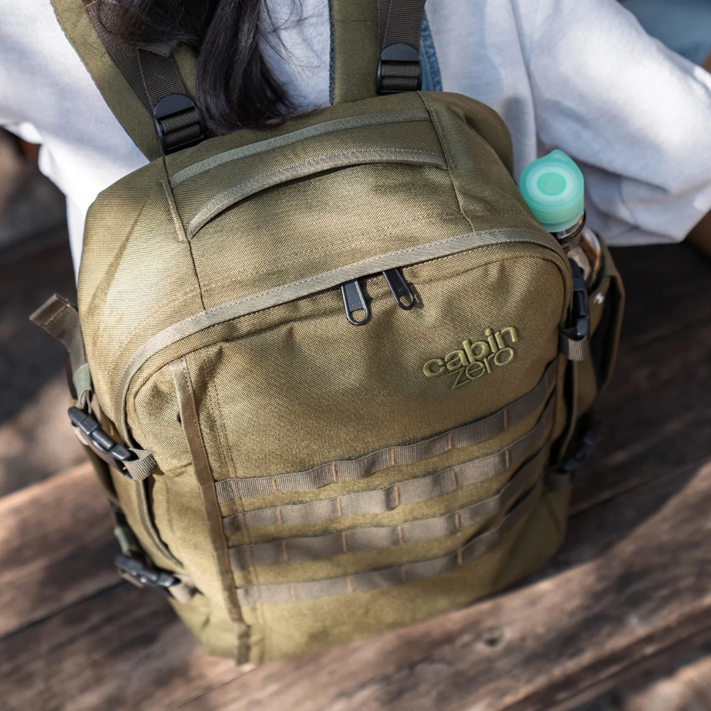 【CabinZero】英國輕旅登機後背包44L - 軍用款(綠)3.0