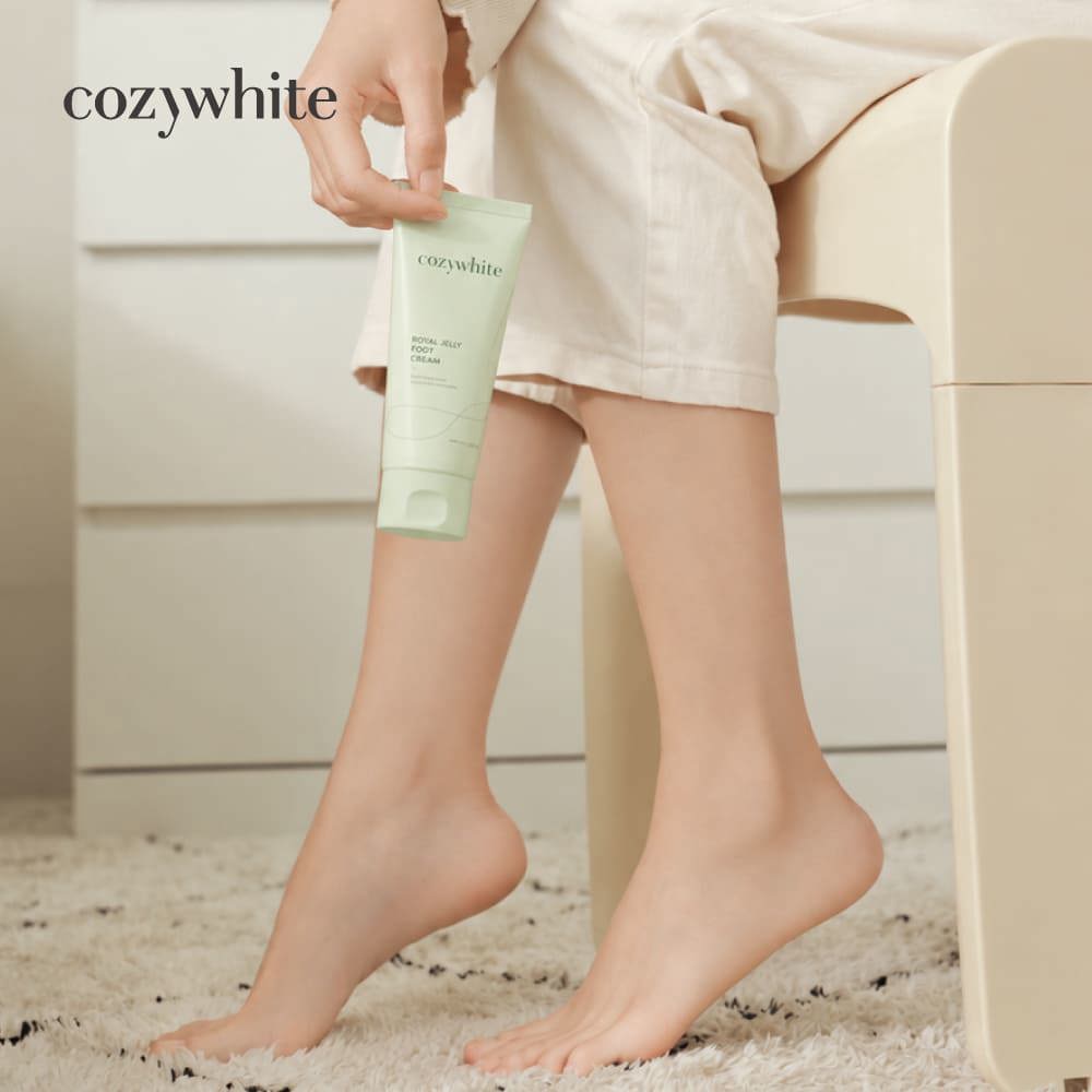 【免磨皮嫩足保養】cozywhite 水感修護嫩足霜 100mL：成分含量 double！只潤你腳不滑你鞋的終極柔嫩代表，一抹即水馬上吸收，跟腳底死皮說分手，重拾少女足！體驗優惠中！ 『多入優惠』