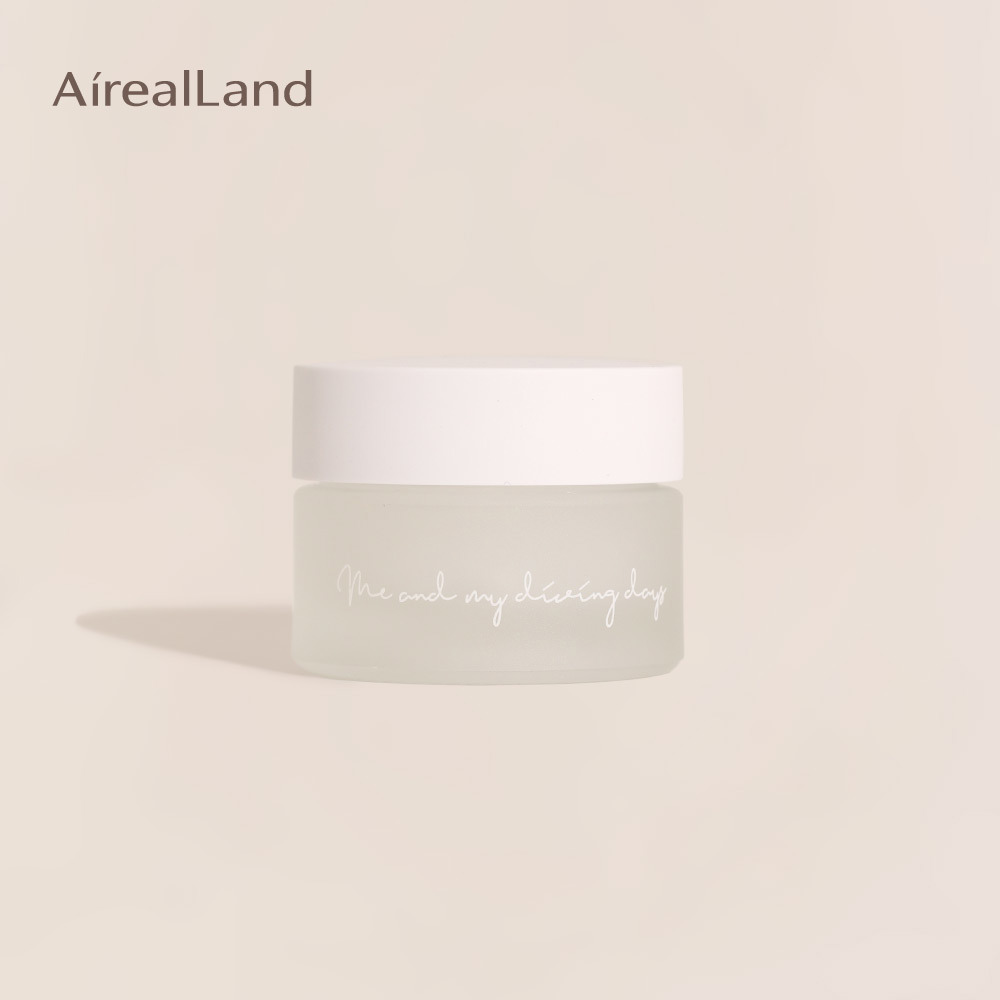 【保濕PLUS_2026全新升級】以海之名無油保濕霜 50mL：防禦力增加，肌膚更安定！五行漢方根基+科學萃取技術打造「鎖水防護膜」，清爽無油配方，平衡肌膚達成控油雙贏，只有水光不留油光！