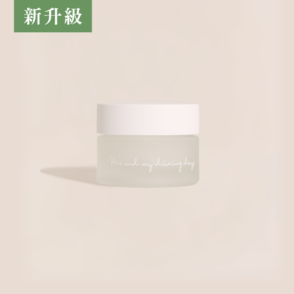 【保濕PLUS_2026全新升級】以海之名無油保濕霜 50mL：防禦力增加，肌膚更安定！五行漢方根基+科學萃取技術打造「鎖水防護膜」，清爽無油配方，平衡肌膚達成控油雙贏，只有水光不留油光！