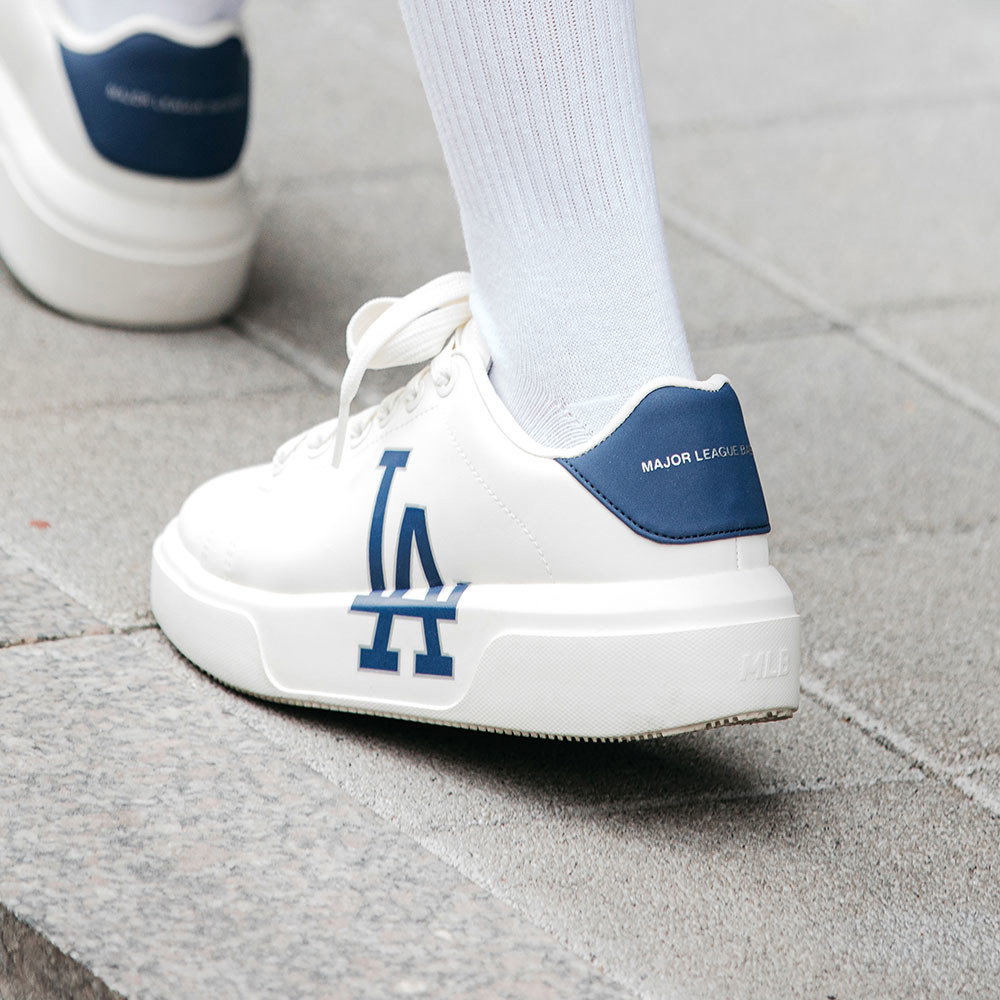 MLB Korea MLB 老爹鞋 Chunky Classic系列 洛杉磯道奇隊(3ASXCCB3N-07WHS)