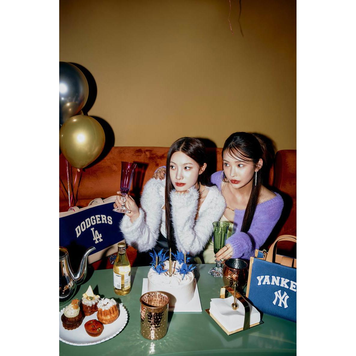 MLB 帆布小托特包 斜背包 Varsity系列 紐約洋基隊 (3AORS083N-50INS)