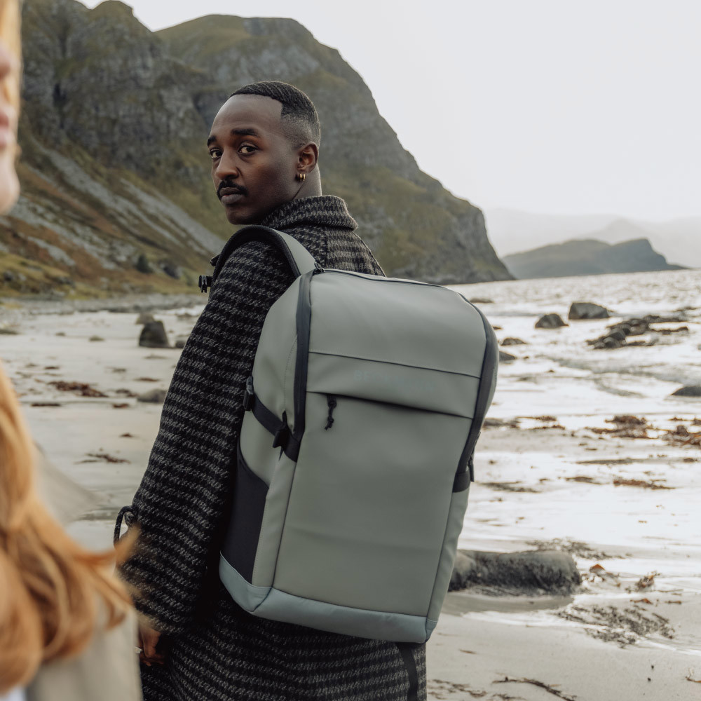 【Beckmann】Street FLX 街頭護脊擴充背包 30~35L - 地衣綠 3.0