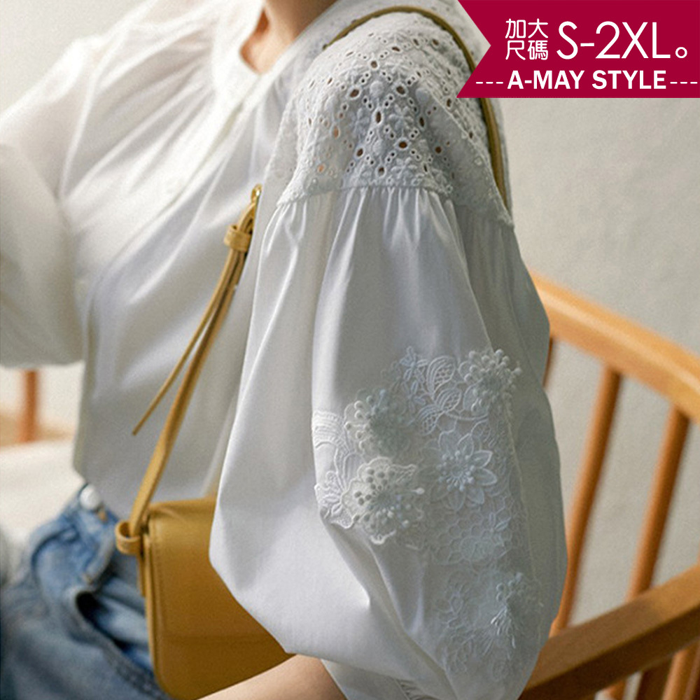 現貨 加大碼上衣-圓領鏤空繡花泡泡袖襯衫(S-2XL)【XAM304839】＊艾美時尚