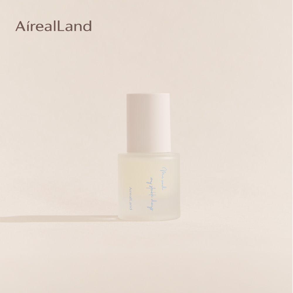 【台灣妞力薦代言】年零 AirealLand 水氧活妍超修護精華 30mL：升級按壓頭，使用更方便！長時保濕，益生菌養膚技術穩住健康透亮，靈芝濃萃修護外柔內韌！進化發光水氧肌！