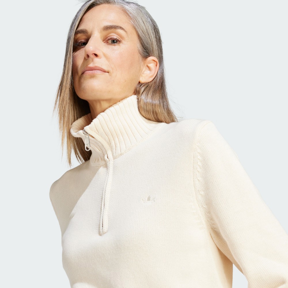 PREMIUM ESSENTIALS 短版長袖上衣