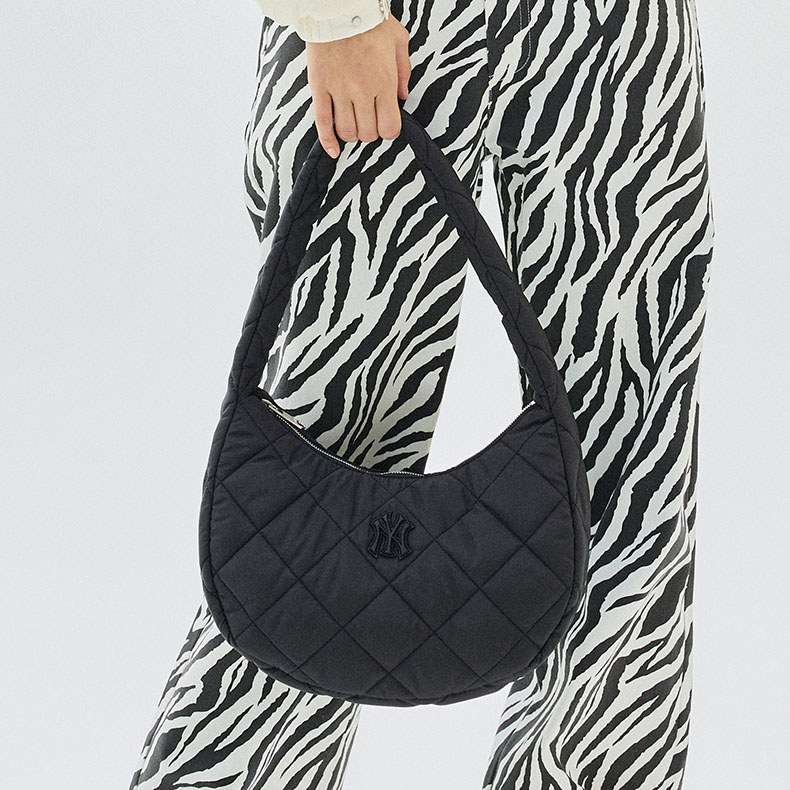 MLB 雲朵包 腋下包 肩背包 紐約洋基隊 (3ABQM0936-50BKS)