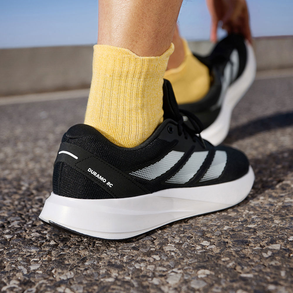 DURAMO RC 跑鞋