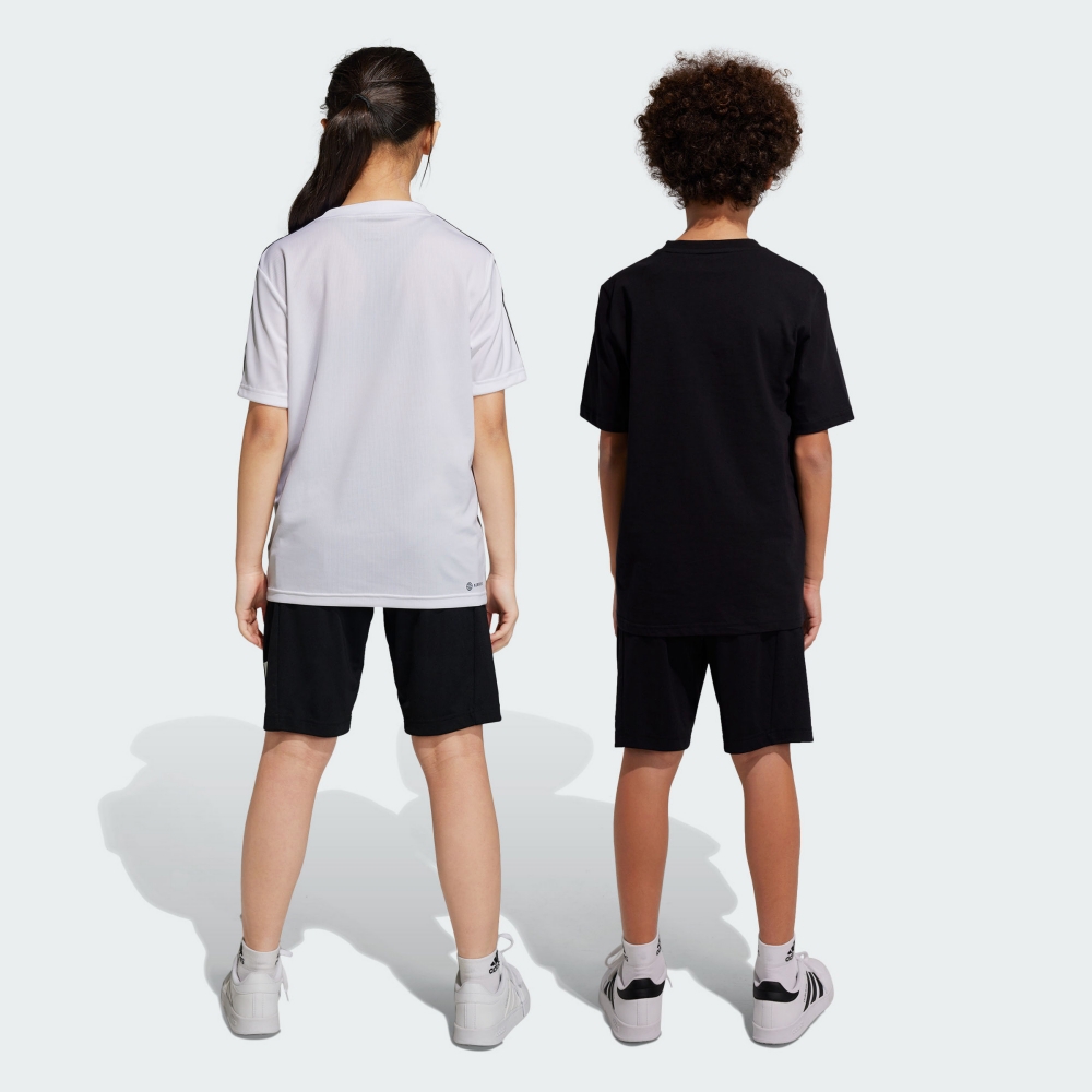 ESSENTIALS 運動短褲